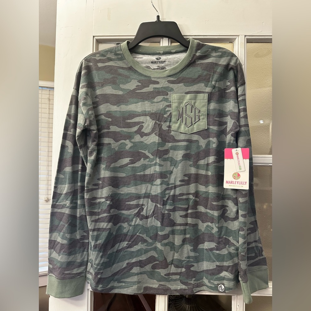 Monogrammed “mSg” NWT Marleylilly Kid Camo Long Sleeve Size Youth XL